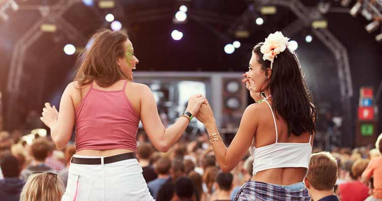 17 smart ways to save money at festivals - Save the Student